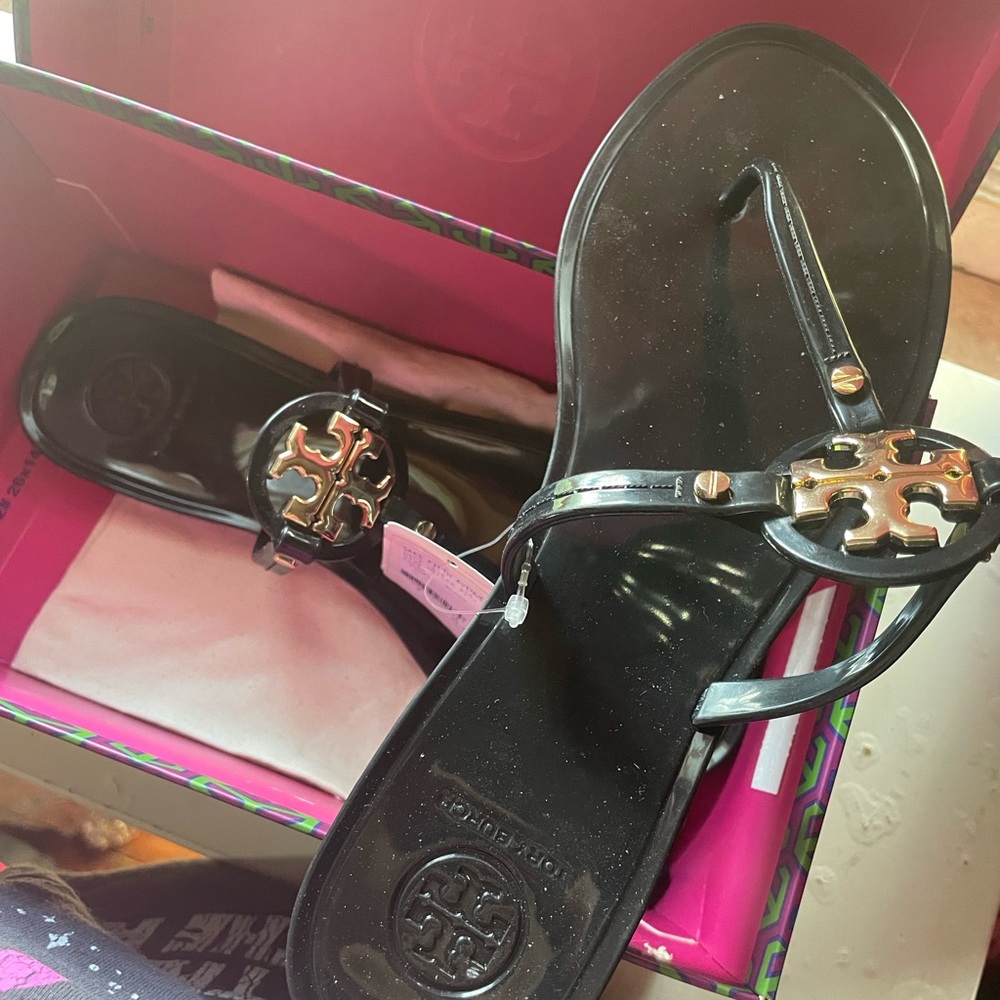 Tory Burch - Picture 3 of 13
